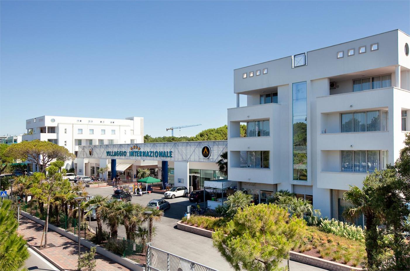 Villaggio Turistico Internazionale Бибионе Екстериор снимка